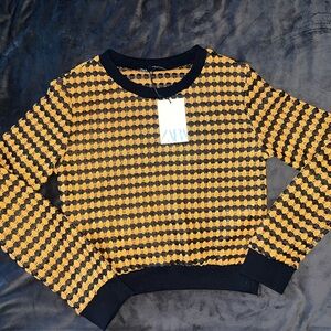 Zara size small knit cropped sweater